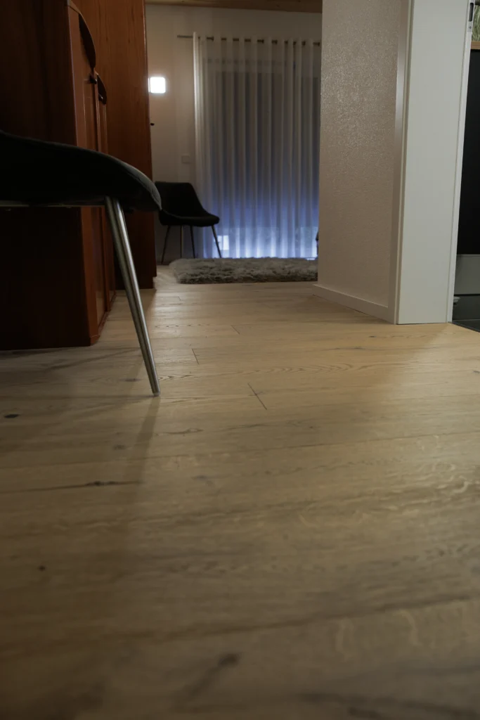 Eiche Landhausdielen Parkett von Admonter im Flurbereich